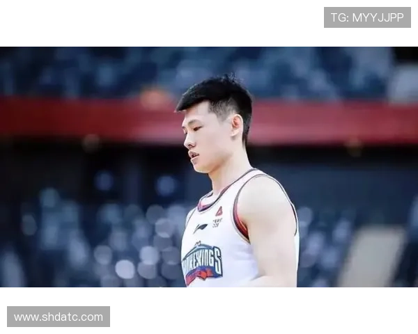 王岚嵚砍下十九分率队告捷表现 王岚嵚砍下十九分率队告捷表现